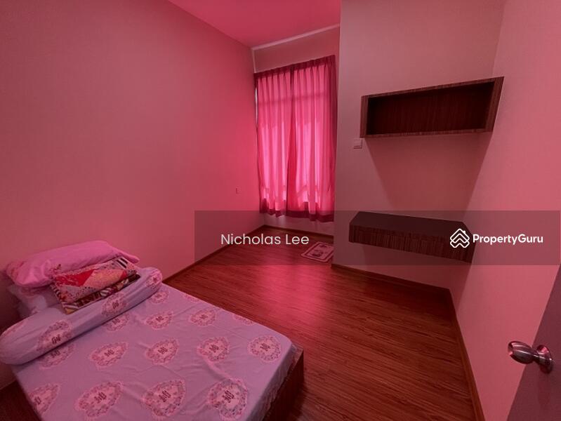 For Sale - 3 Room Fully Furnished Unit at Skygarden Residences