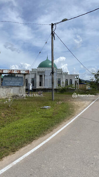 MAIN ROAD ENTRANCE