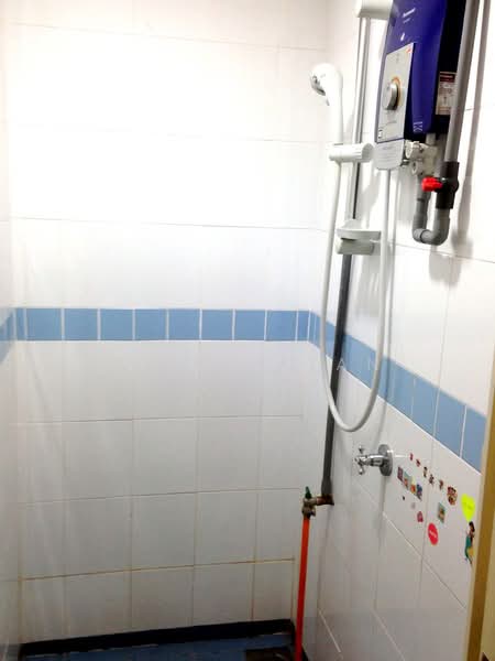 Condominium for Rent at Seri Maya Condominium - Tabber Tan - Bathroom - PropertyGuru.com.my