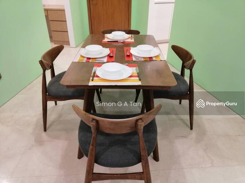 fully furnished spacious dining area