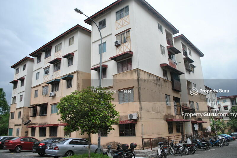 No Longer Available Sri Indah Apartment Persiaran Lestari Perdana Taman Sri Indah Seri Kembangan Selangor 3 Bedrooms 650 Sqft Apartments Condos Service Residences For Rent By Brandon Yee Rm 650 Mo 32360411