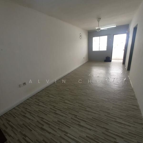 For Rent - Rumah Pangsa Saga (Saga Suria)