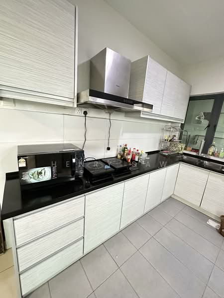 Servis Apartment untuk Disewa di DK Senza - Henry Saw - Kitchen - PropertyGuru.com.my