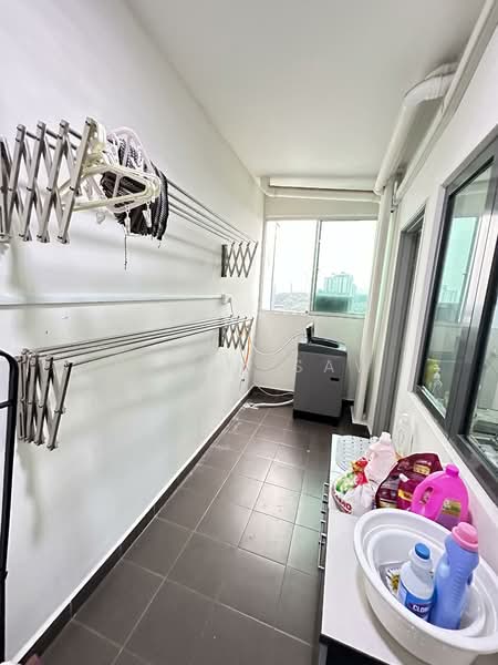 Servis Apartment untuk Disewa di DK Senza - Henry Saw - Balcony - PropertyGuru.com.my