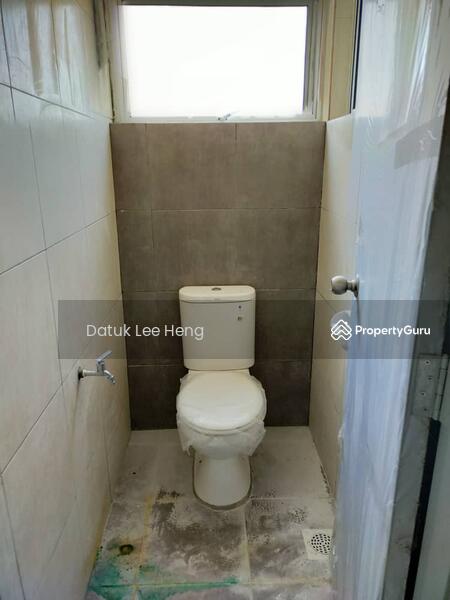 3 Storey Shop at Taiping Heights for Sale untuk Untuk Dijual - RM 1,100,000, Mac 2026 - PropertyGuru.com.my