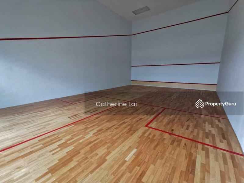 SQUASH COURT