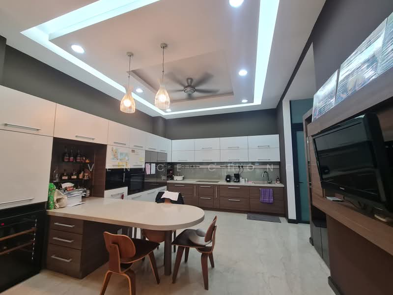 Bungalow for Sale in Seri Kembangan (Selangor) - Venice Chong - Kitchen - PropertyGuru.com.my