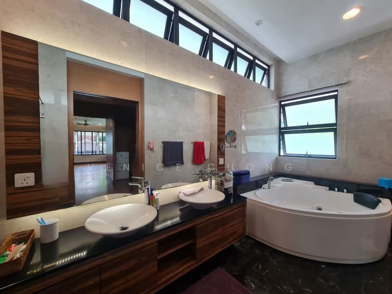 Bungalow for Sale in Seri Kembangan (Selangor) - Venice Chong - Bathroom - PropertyGuru.com.my