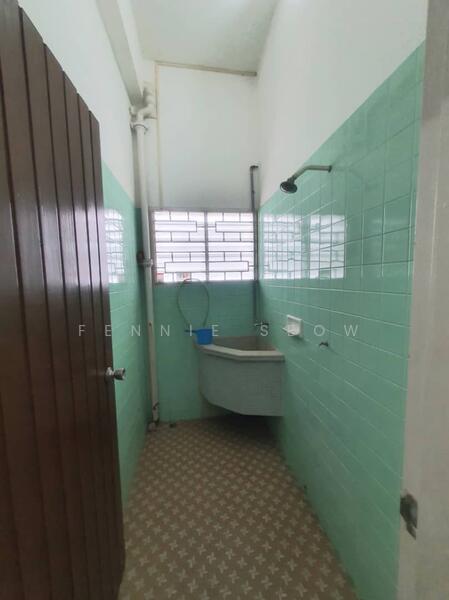 For Rent - Jalan Air Itam | Facing Main Road