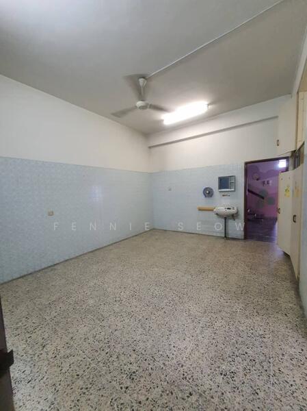 For Rent - Jalan Air Itam | Facing Main Road
