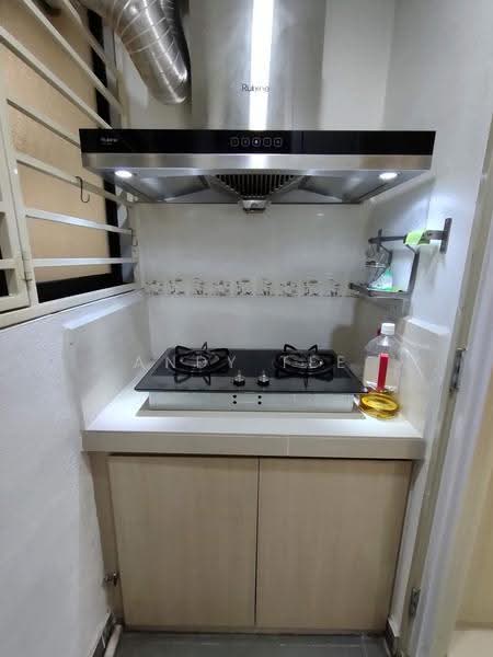 Kediaman Servis untuk Disewa di Alam Sanjung - Andy Tee - Wet Kitchen with Hob and Hood - PropertyGuru.com.my