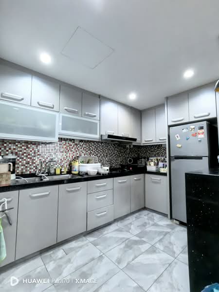 Servis Apartment untuk Disewa di Garden @ One South - Erik Oh - Kitchen - PropertyGuru.com.my