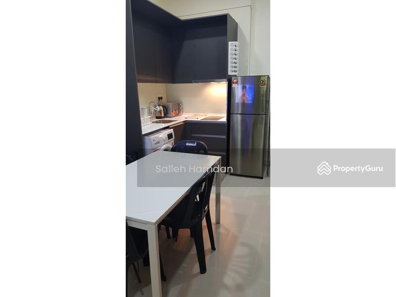 Kediaman Servis untuk Disewa di Tamarind Suites - Salleh Hamdan - Dining Table - PropertyGuru.com.my