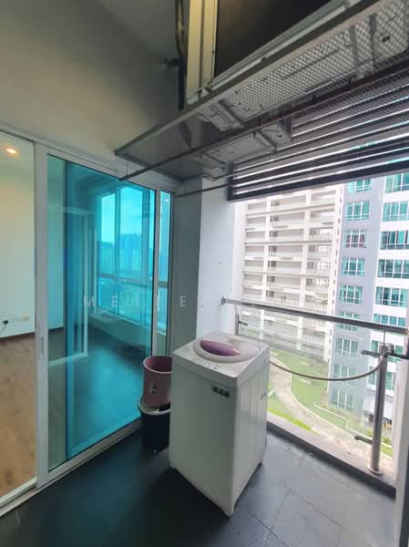 Servis Apartment untuk Disewa di Zen Suites @ Zetapark - Meifen Low - Balcony - PropertyGuru.com.my