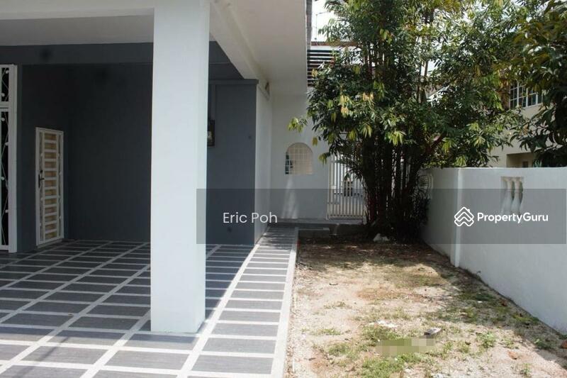 Taman Johor Jaya, Johor Jaya, Johor Bahru, Johor, 5 Bedrooms, 3196 sqft
