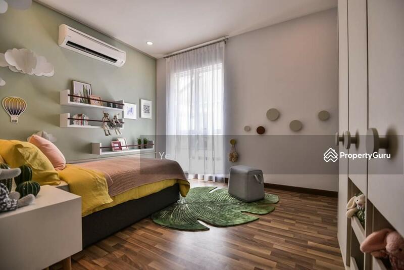 Yenni 010-886 2933