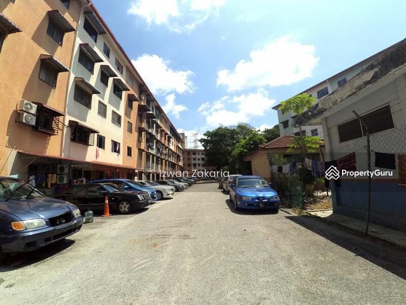 No Longer Available Flat Putri Laksamana Batu Caves Batu Caves Gombak Selangor 3 Bedrooms 650 Sqft Apartments Condos Service Residences For Sale By Izwan Zakaria Rm 175 000 32629799