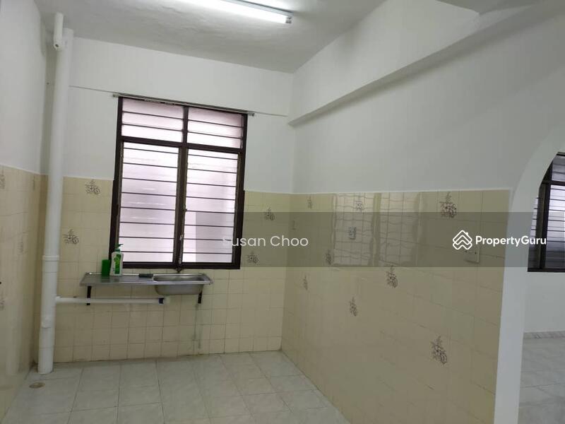 Pangsapuri untuk Dijual di Taman Bukit Jambul Block J - Susan Choo - PropertyGuru.com.my