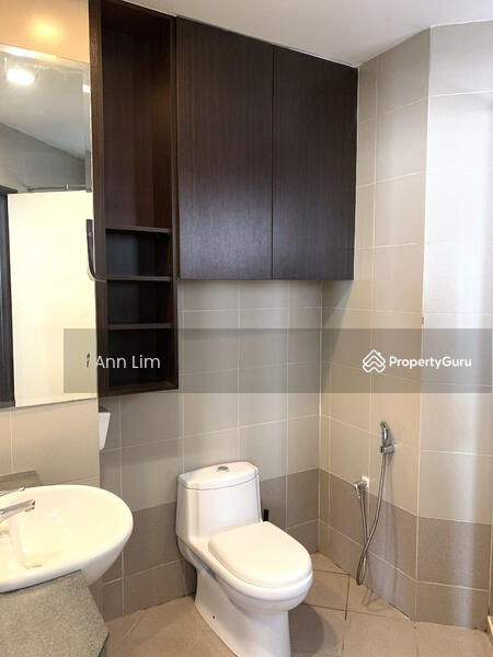 For Rent - Waldorf Tower