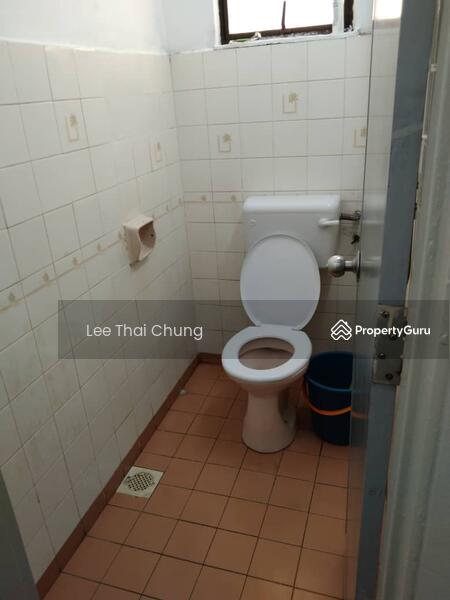 Untuk Disewa - Dataran Otomobil seksyen 15,Shah Alam