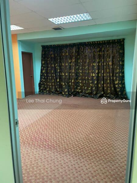 Untuk Disewa - Dataran Otomobil seksyen 15,Shah Alam