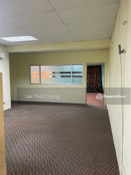 Untuk Disewa - Dataran Otomobil seksyen 15,Shah Alam
