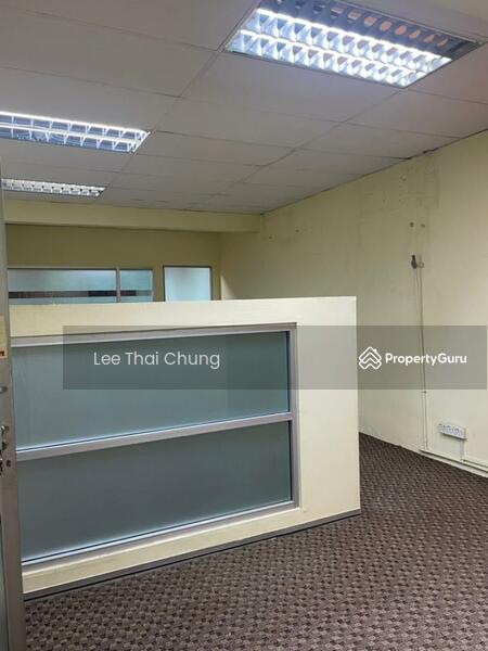 Untuk Disewa - Dataran Otomobil seksyen 15,Shah Alam