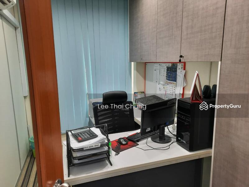 Untuk Disewa - Dataran Otomobil seksyen 15,Shah Alam