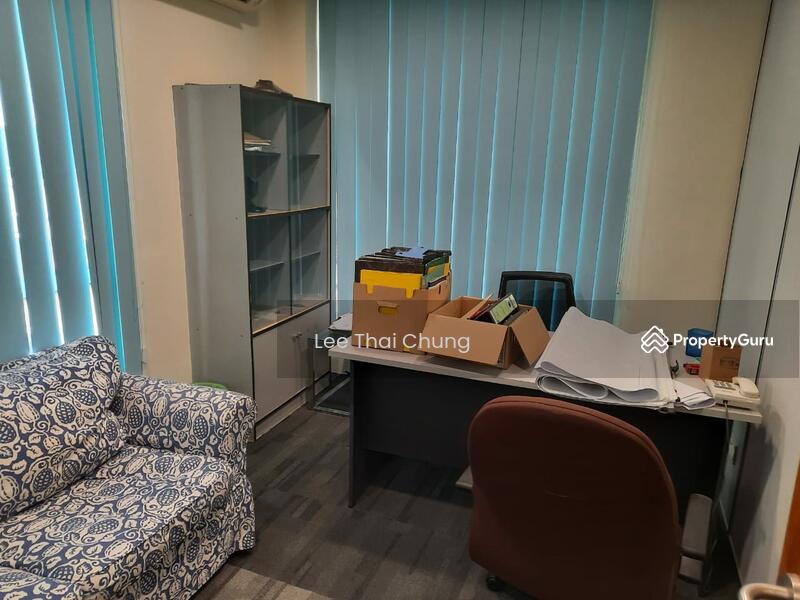 Untuk Disewa - Dataran Otomobil seksyen 15,Shah Alam