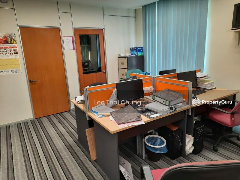 Untuk Disewa - Dataran Otomobil seksyen 15,Shah Alam