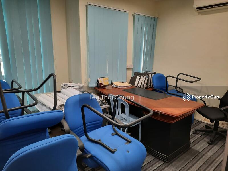 Untuk Disewa - Dataran Otomobil seksyen 15,Shah Alam