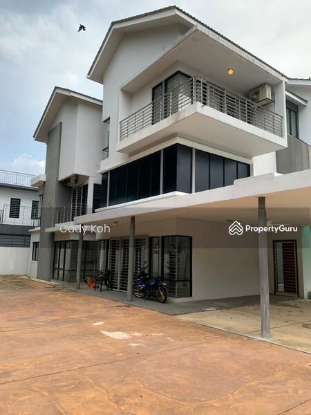 Rumah Teres 3-Tingkat untuk Dijual di Lake Fields (Sungai Besi) - Cady Koh - PropertyGuru.com.my