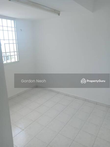 No Longer Available Villa Mas Ewani Jalan Bukit Dumbar Jelutong Timor Laut Island Penang 4 Bedrooms 1000 Sqft Apartments Condos Service Residences For Rent By Gordon Neoh Rm 1 200 Mo 32674812