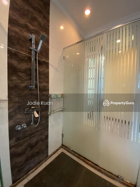 Third Floor - Master Bedroom ensuite bathroom with shower 
