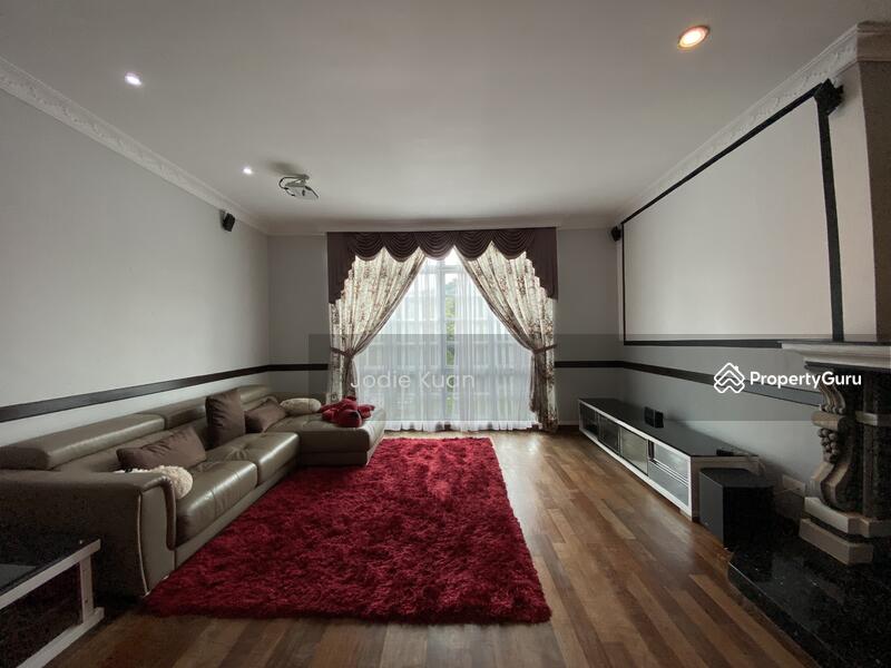 Second Floor - Family Area 