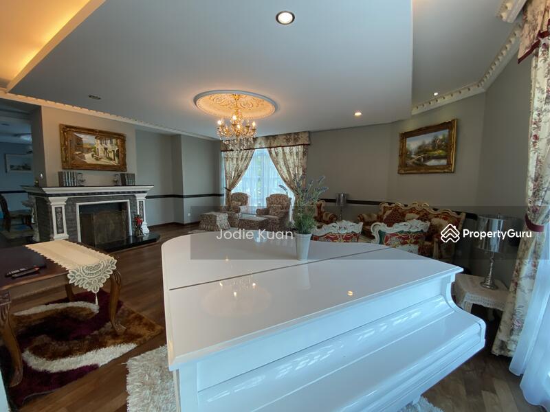First Floor - Living Area 