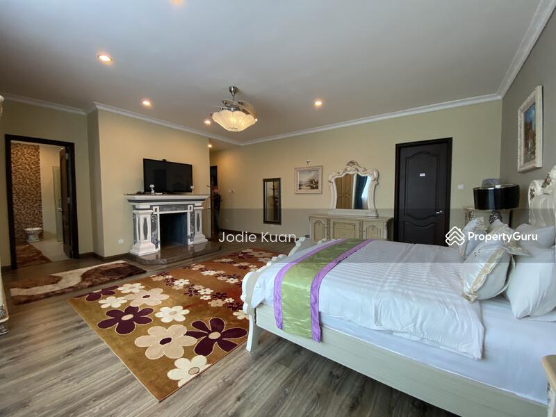 Third Floor - Master Bedroom 