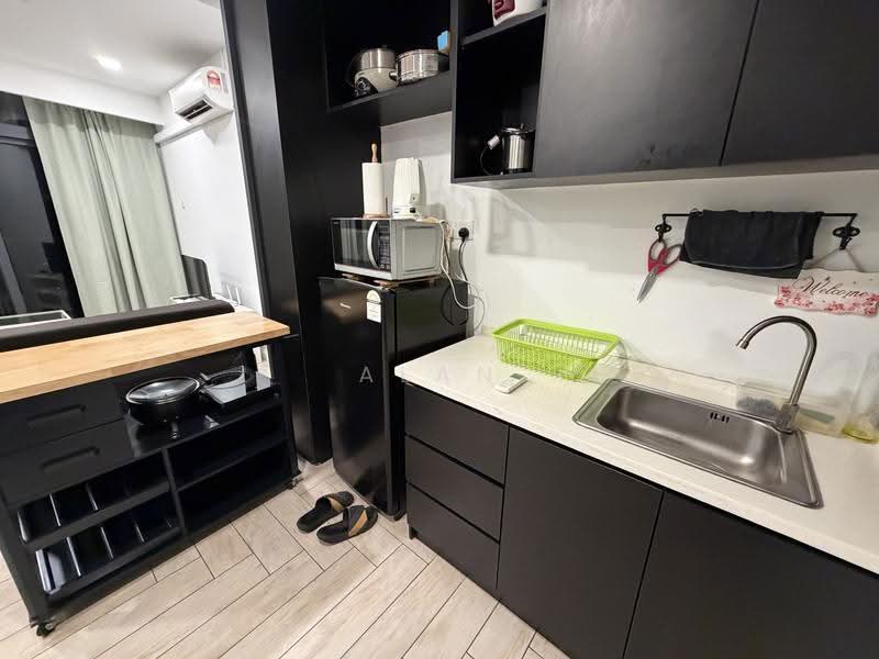 Service Residence for Rent at SOHO @ Empire City - Alan Chia - Kitchen - PropertyGuru.com.my