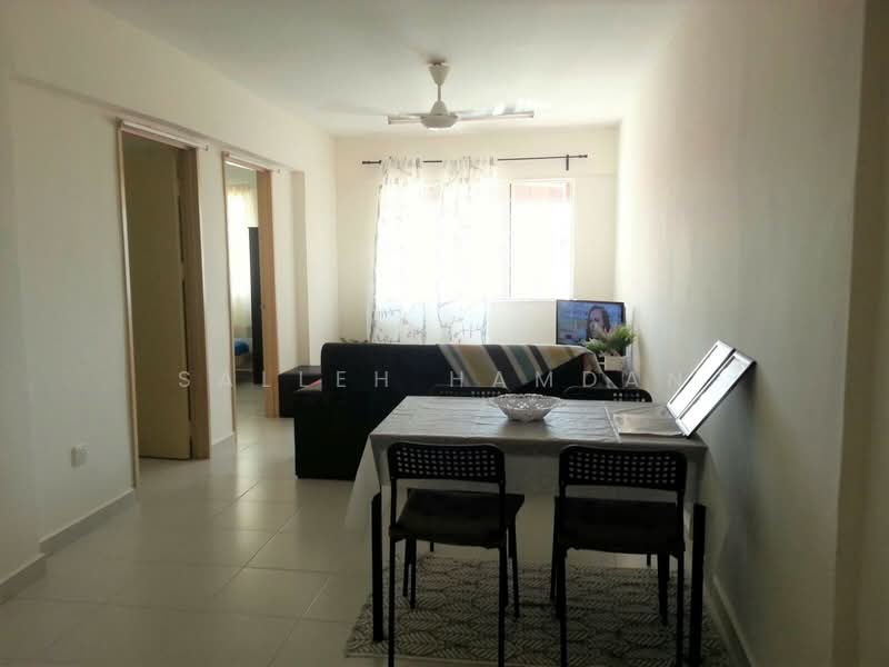 Flat for Rent at Putra Damai - Salleh Hamdan - Pemandangan Ruang Tamu - PropertyGuru.com.my