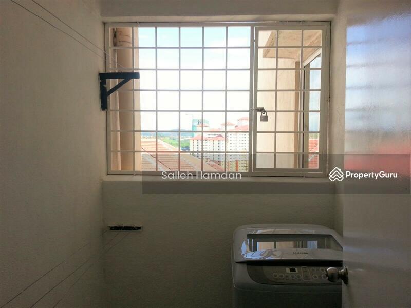 Flat for Rent at Putra Damai - Salleh Hamdan - RuangMesin Basuh - PropertyGuru.com.my