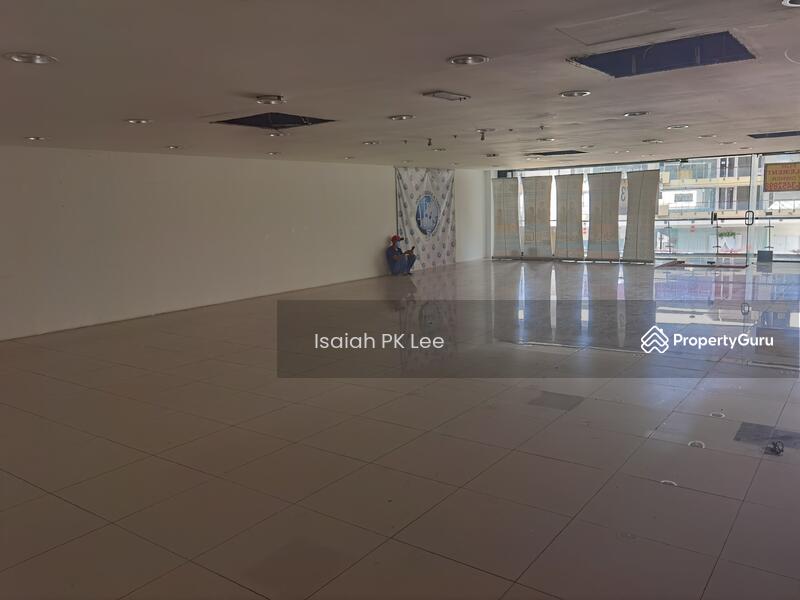 For Sale - Space U8
