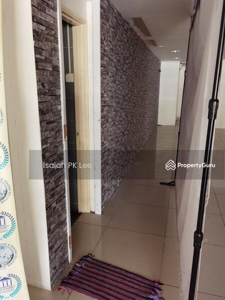 For Sale - Space U8