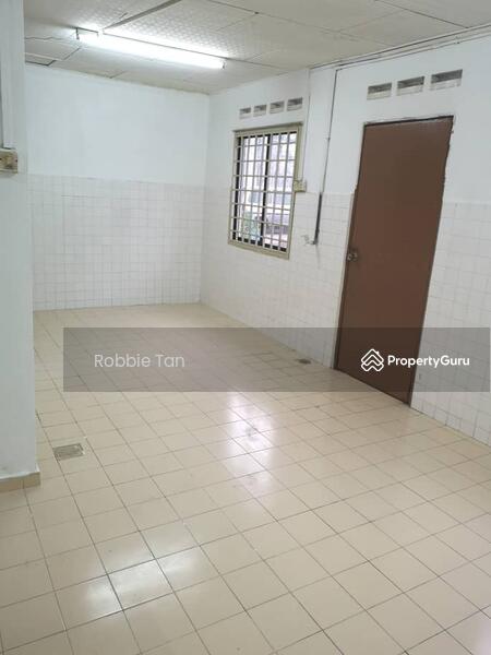 For Rent - Taman Cahaya Kota Puteri - Shop level 2
