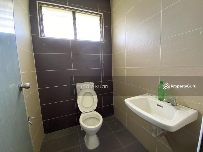 Shop / Office for Rent in Ipoh (Perak) - Jodie Kuan - Second Floor Shop for RENT (Female Toilet) - PropertyGuru.com.my