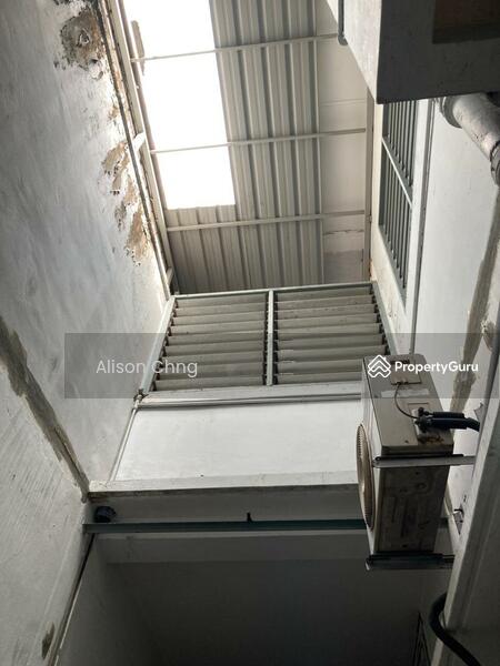 Untuk Dijual - Free school road