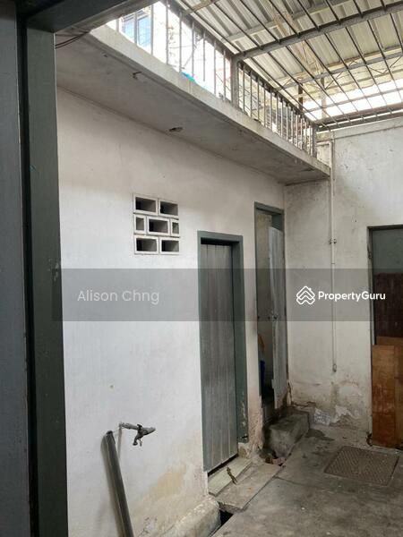 Untuk Dijual - Free school road