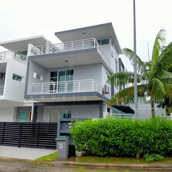 Cluster House for Rent in Taman Mount Austin (Tebrau) - Angela Chye - PropertyGuru.com.my