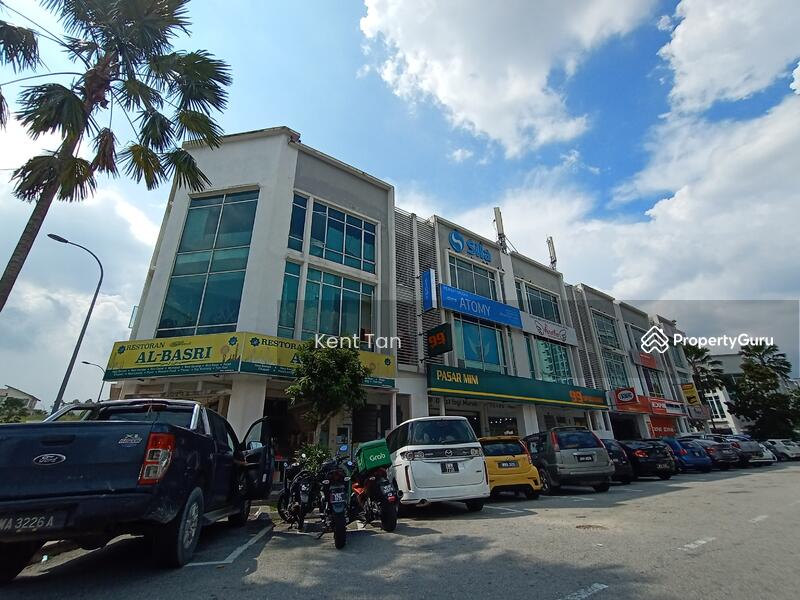 For Rent - Equine Park Ground Floor Shop