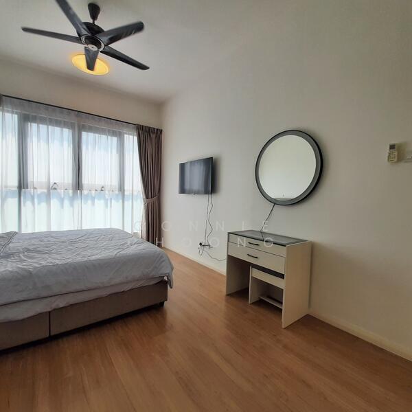 Untuk Disewa - The WaterEdge (Pinggiran Air)