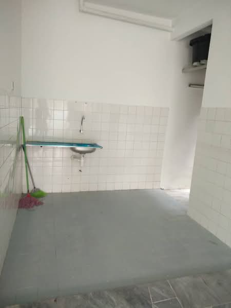 Untuk Disewa - Sri Anggerik 1